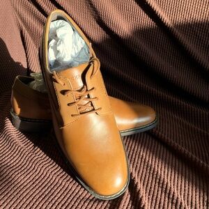 NEW Leather Dress Shoes 9 Wide